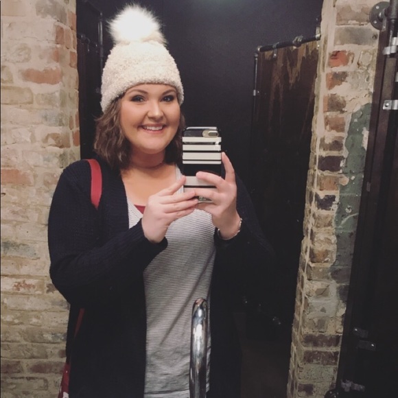 Meet your Posher, Jackie - Picture 6 of 8